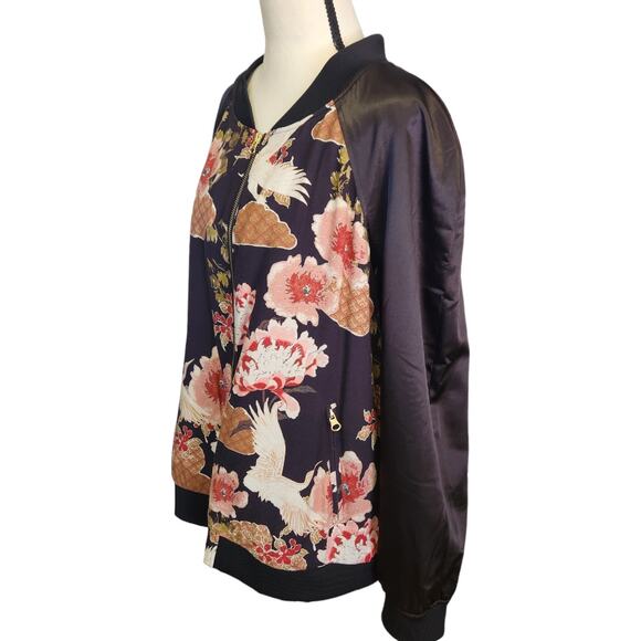 Monroe & Main Satin Floral Crane Bird Long Sleeve Bomber Jacket Plus Size 1X - Picture 3 of 5